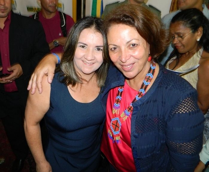 Ministra entrega veículo e equipamentos para CT de Pedro II - Imagem 9