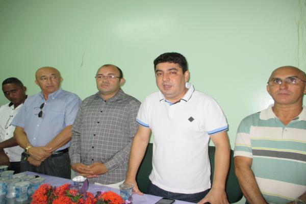 Toma posse o novo diretor do Hospital Regional Dr. Francisco Ayres Cavalcante - Imagem 84