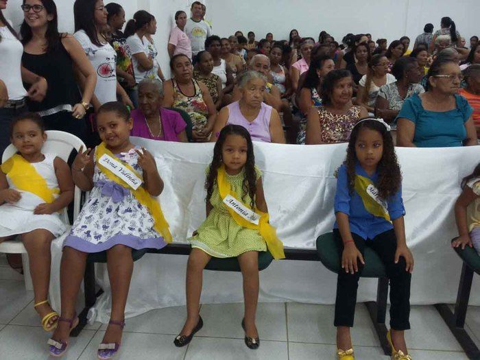 Secretarias realizam caminhada em comemoração ao Dia Internacional da Mulher - Imagem 46