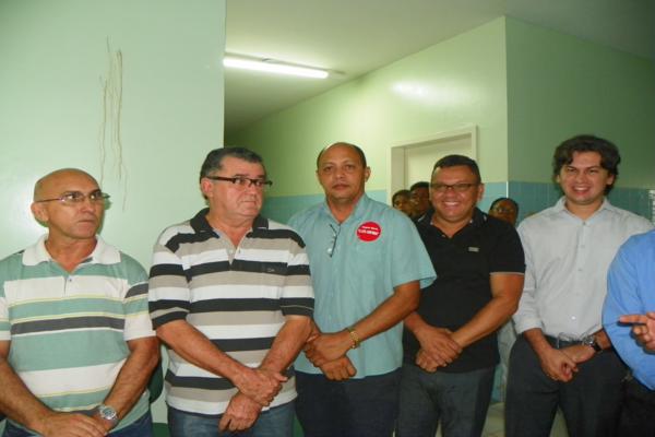 Toma posse o novo diretor do Hospital Regional Dr. Francisco Ayres Cavalcante - Imagem 28