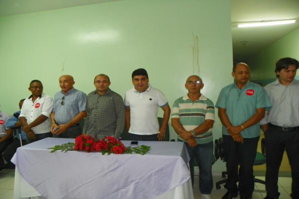 Toma posse o novo diretor do Hospital Regional Dr. Francisco Ayres Cavalcante - Imagem 19