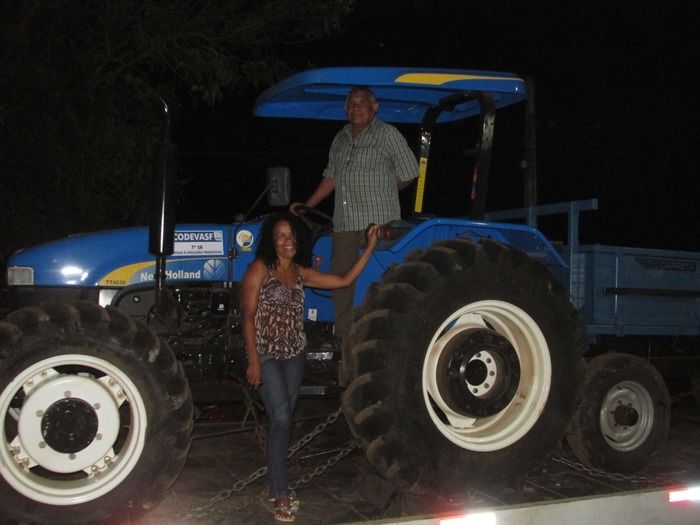 Associação consegue Trator através de Reivindicação a Deputada Federal Iracema Portela   - Imagem 4