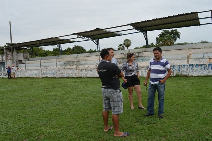     Prefeito e Secretários discutem reforma do Estádio municipal e Quadra Poliesportiva  - Imagem 10
