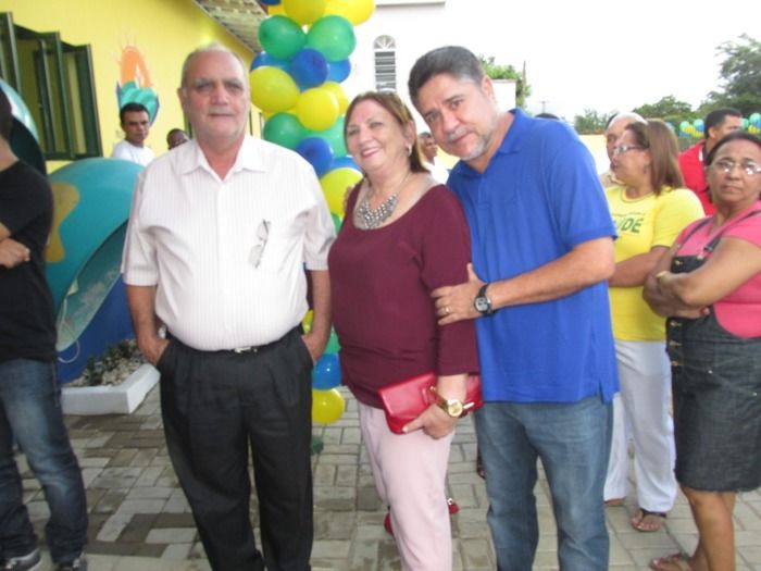 Prefeito Walter Alencar e Lideranças politicas entregam obras de Reformas e Ampliação em Agricolândia - Imagem 48