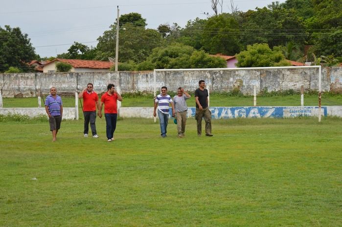     Prefeito e Secretários discutem reforma do Estádio municipal e Quadra Poliesportiva  - Imagem 3