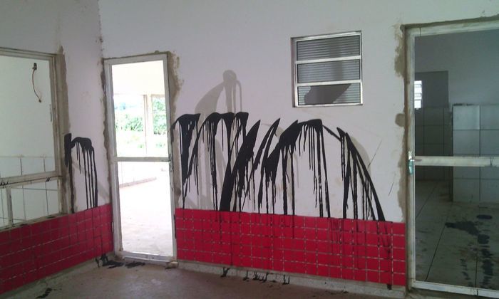 JUAZEIRO DO PIAUÍ: Vândalos picham paredes e quebram vitrôs da Creche Municipal   - Imagem 4