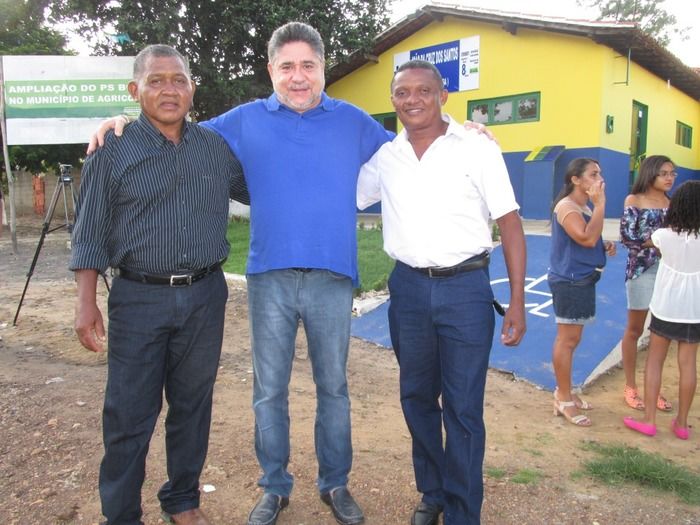 Prefeito Walter Alencar e Lideranças politicas entregam obras de Reformas e Ampliação em Agricolândia - Imagem 13