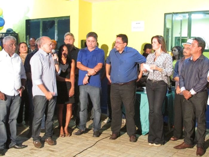 Prefeito Walter Alencar e Lideranças politicas entregam obras de Reformas e Ampliação em Agricolândia - Imagem 59