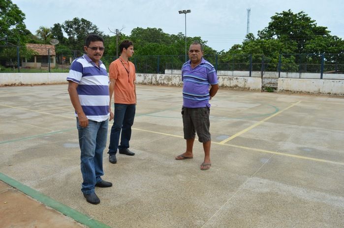     Prefeito e Secretários discutem reforma do Estádio municipal e Quadra Poliesportiva  - Imagem 24
