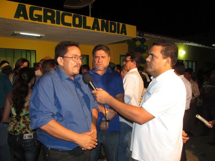 Prefeito Walter Alencar e Lideranças politicas entregam obras de Reformas e Ampliação em Agricolândia - Imagem 71