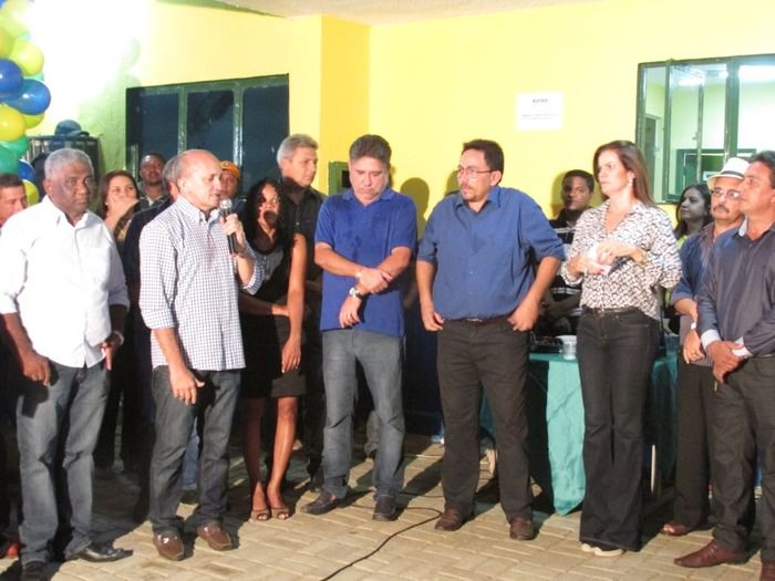 Prefeito Walter Alencar e Lideranças politicas entregam obras de Reformas e Ampliação em Agricolândia - Imagem 60