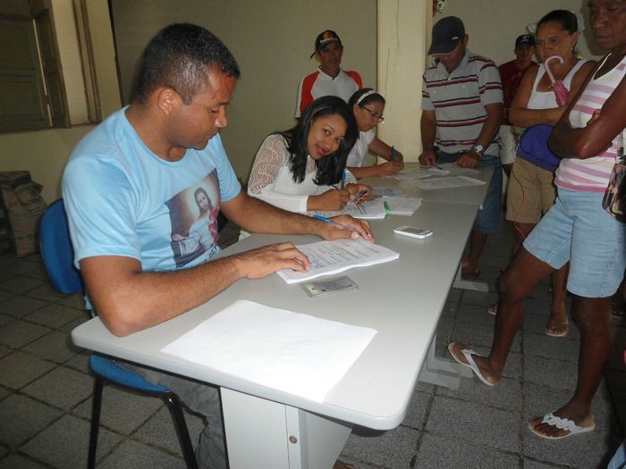 Secretaria Municipal de Agricultura faz entrega das sementes de feijão para os agricultores - Imagem 7