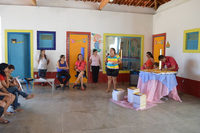 Prefeitura e  Secretaria Municipal de Educação compram livros didáticos para a Educação Infantil  - Imagem 17