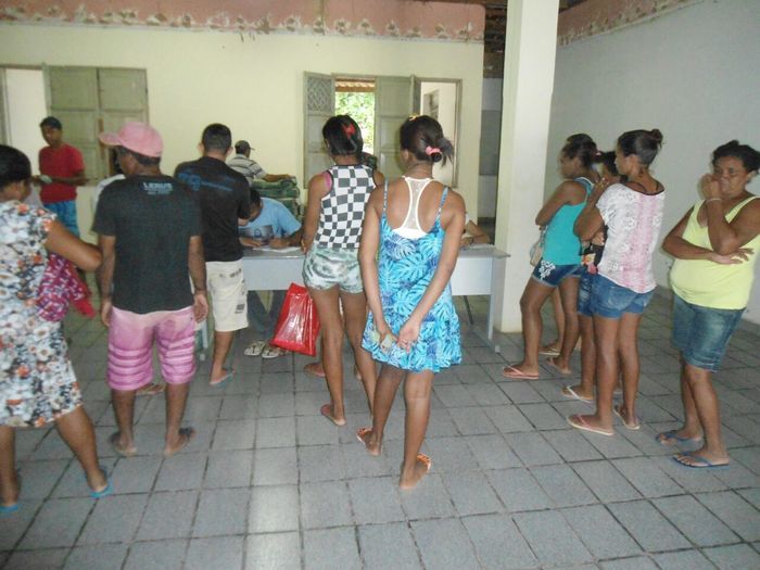 Secretaria Municipal de Agricultura faz entrega das sementes de feijão para os agricultores - Imagem 13