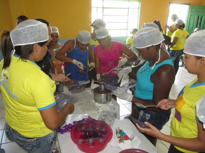 CRAS Realiza Oficina de ovos de Páscoa para 22 mães em Agricolândia - Imagem 11