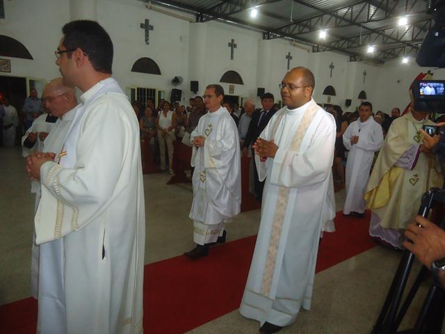 Advogado ipiranguense é ordenado Presbítero Católico - Imagem 35