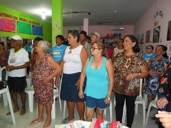Idosos do Grupo da Alegria participam de encontro interativo e informativo no CRAS. - Imagem 2
