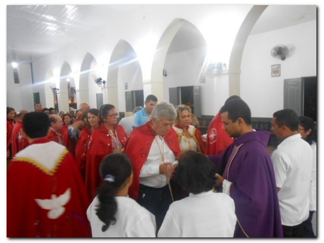 Confraria do Divino Espírito Santo da Confederação Valenciana recebe novos associados de Inhuma - Imagem 39