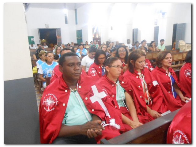 Confraria do Divino Espírito Santo da Confederação Valenciana recebe novos associados de Inhuma - Imagem 46