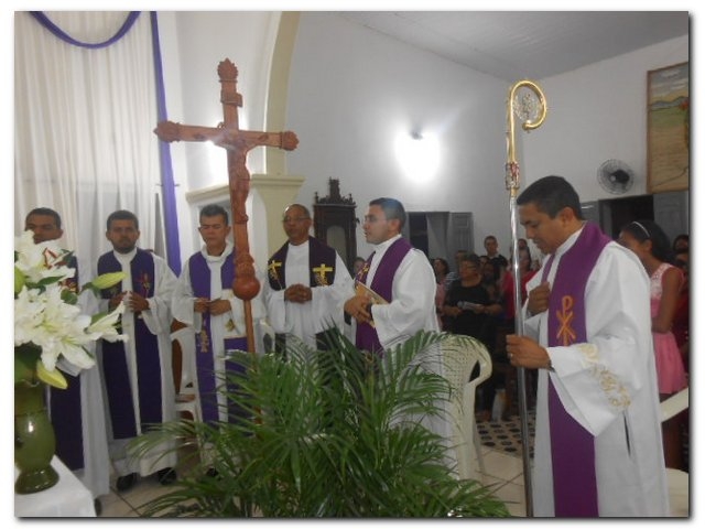 Arcebispo Dom Jacinto nomeia novo Padre para a Paróquia São José de Inhuma - Imagem 52