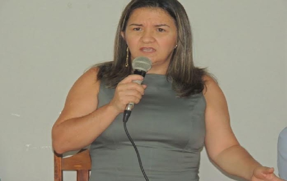 Município empossa agentes de trânsito e outros aprovados em concurso