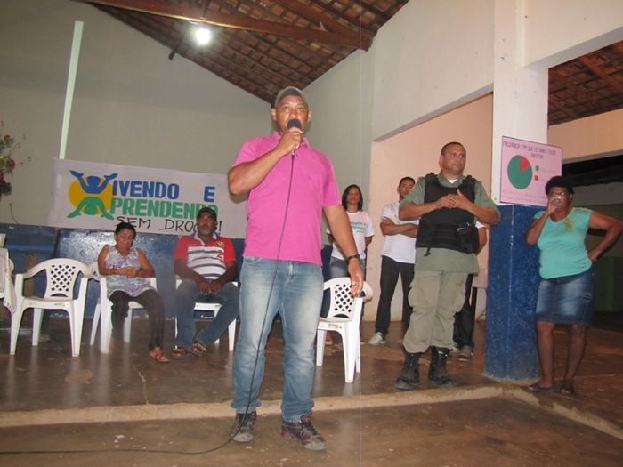 Comandante de Polícia ministra palestra sobre drogas e alcoolismo em projeto do Projovem  - Imagem 9