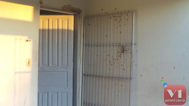 Assaltantes roubam Bradesco em Pimenteiras e promovem tiroteio - Imagem 7