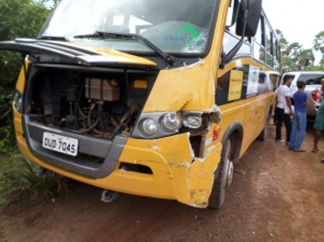 Acidente na região de Campo Maior deixa dois menores gravemente feridos  - Imagem 2