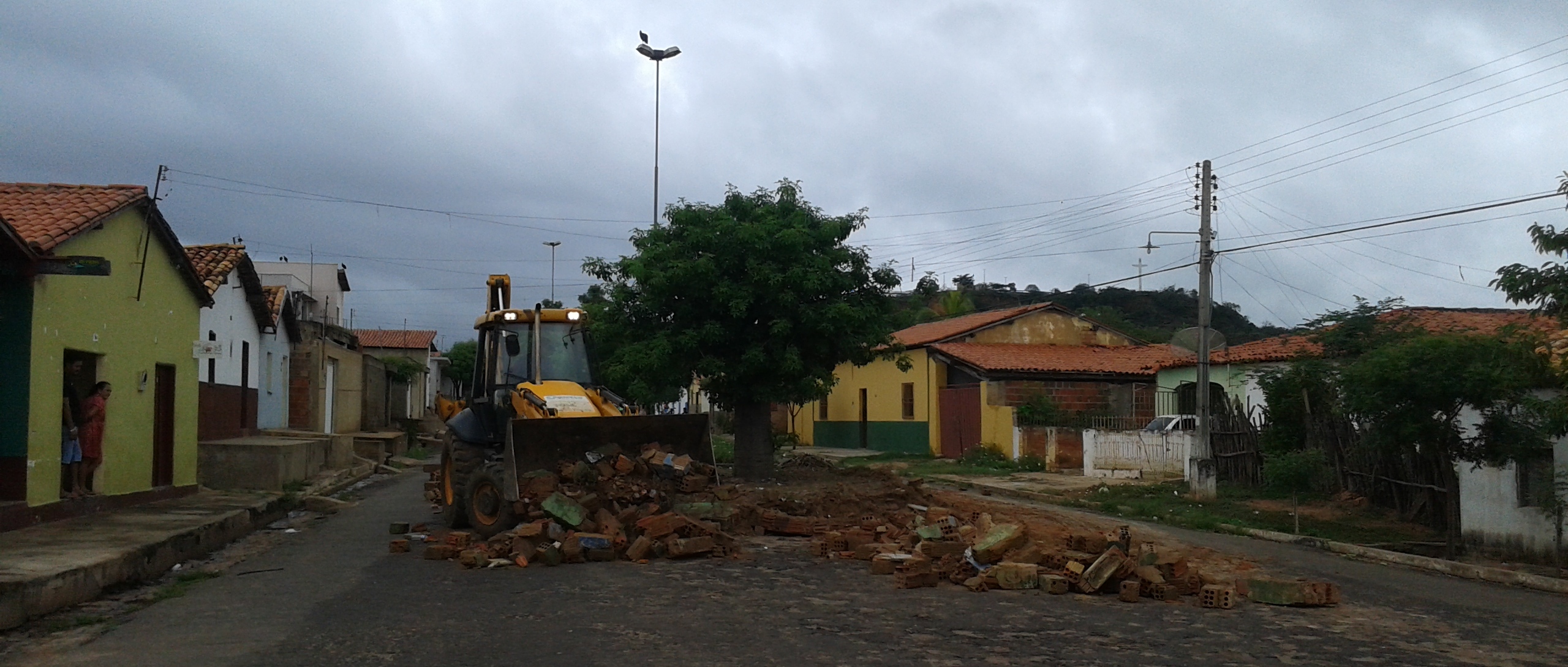 Prefeitura realiza obras de infraestrutura em bairros de Oeiras