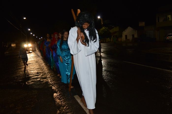 Jovens ensaiam na Rua a 6ª edição da Paixão de Cristo   - Imagem 18