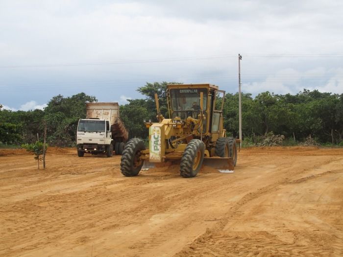 Prefeitura de Agricolândia prepara terreno para os Festejos de São José no Residencial Novo Horizonte - Imagem 9
