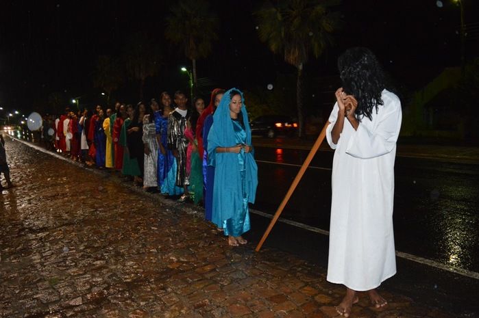 Jovens ensaiam na Rua a 6ª edição da Paixão de Cristo   - Imagem 3