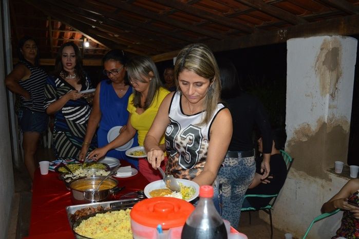 Amigas realizaram chá de panela para Dr. Mercedes  - Imagem 5