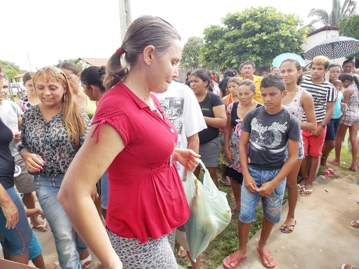 Secretaria de Assistência Social faz distribuição de alimentos para as famílias cadastradas no Programa Bolsa Família   - Imagem 14