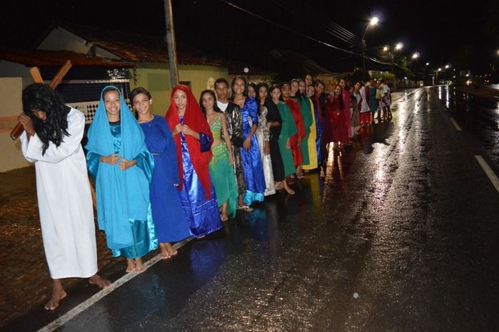 Jovens ensaiam na Rua a 6ª edição da Paixão de Cristo   - Imagem 17