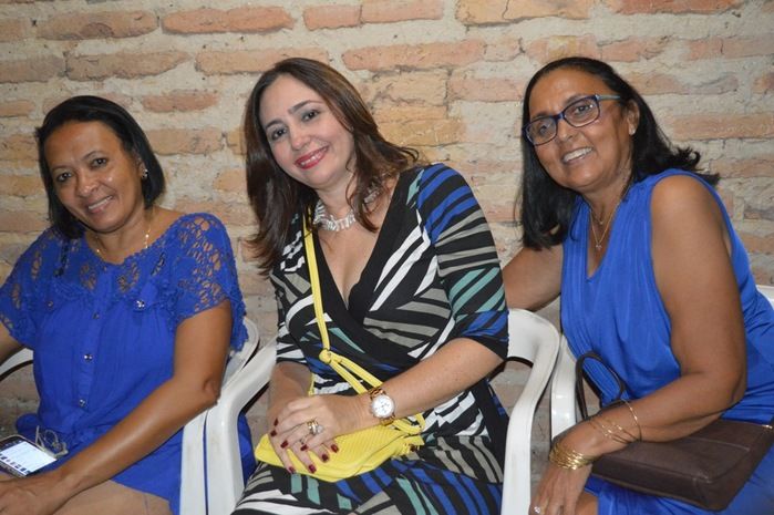 Amigas realizaram chá de panela para Dr. Mercedes  - Imagem 10