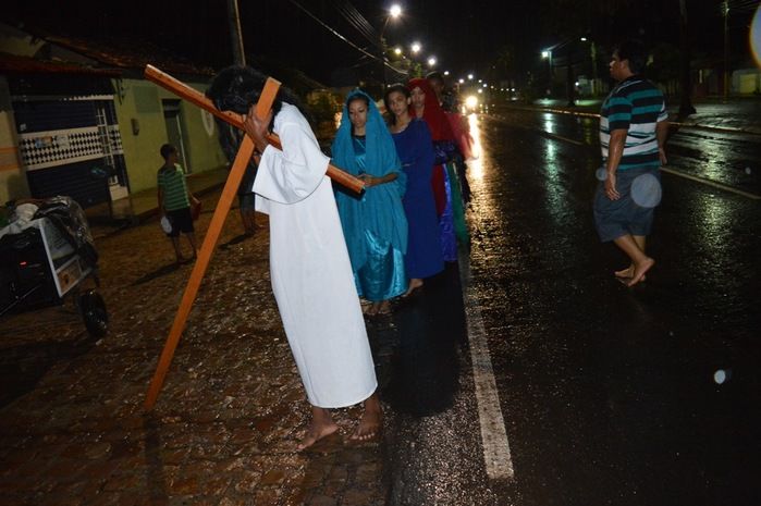 Jovens ensaiam na Rua a 6ª edição da Paixão de Cristo   - Imagem 6