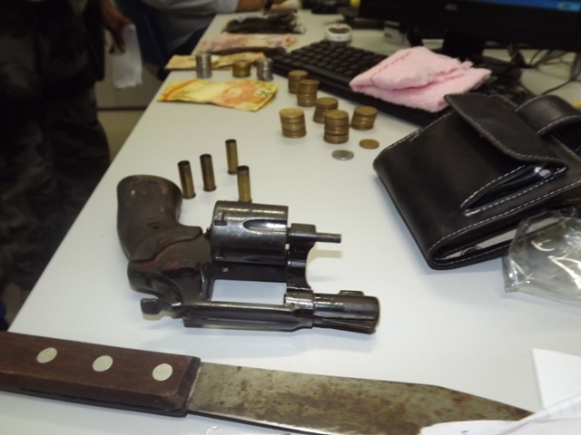 Polícia prende dupla que fazia arrastões no centro de Campo Maior  - Imagem 4