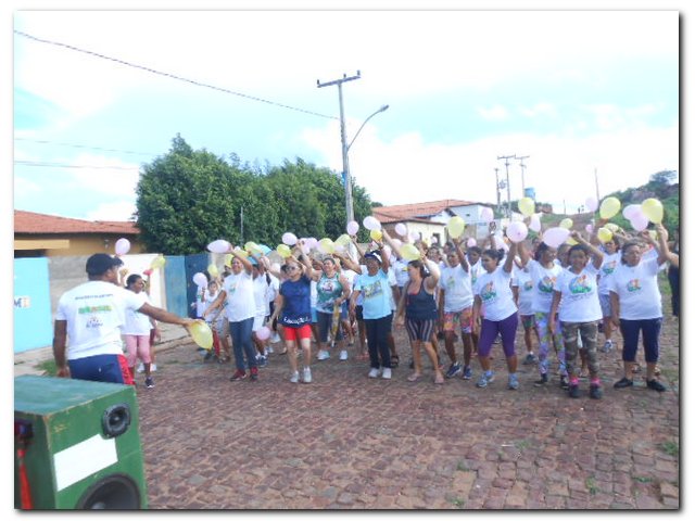 Caminhada em Comemoração ao dia Internacional da Mulher  - Imagem 14