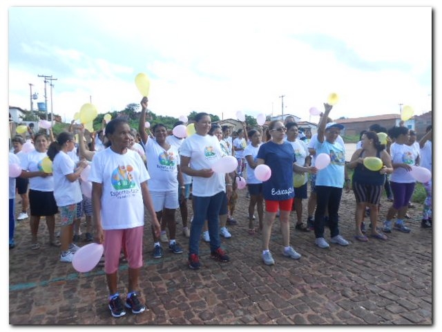 Caminhada em Comemoração ao dia Internacional da Mulher  - Imagem 13