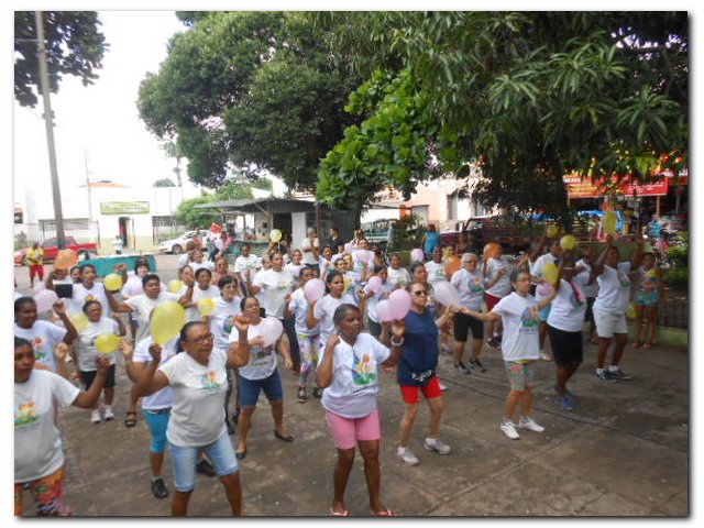 Caminhada em Comemoração ao dia Internacional da Mulher  - Imagem 34