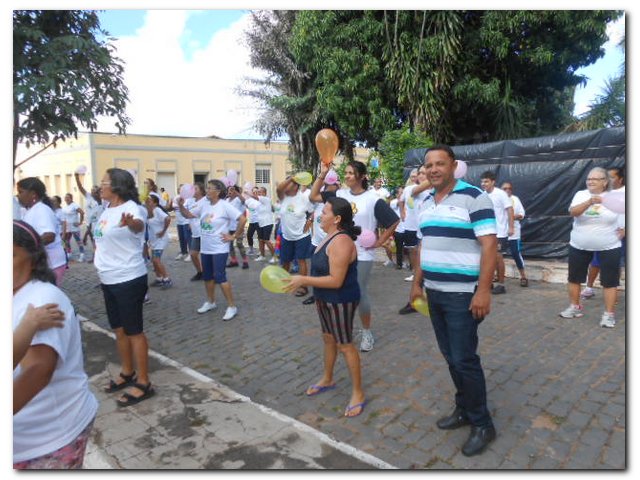 Caminhada em Comemoração ao dia Internacional da Mulher  - Imagem 28