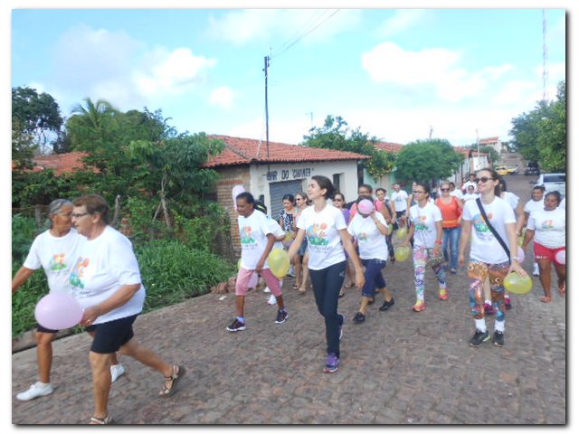 Caminhada em Comemoração ao dia Internacional da Mulher  - Imagem 18