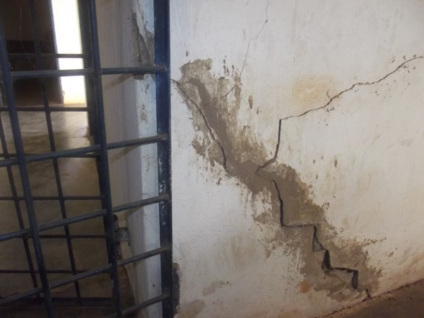 Delegacia de Santa Rosa do Piauí corre risco de desabar - Imagem 10