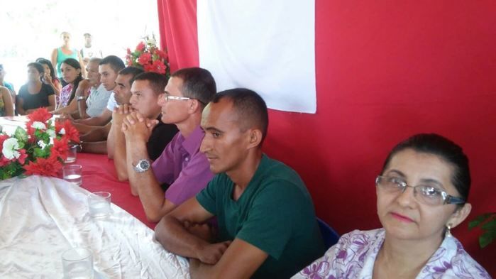 Escolas Municipais de Boa Hora recebem famílias dos alunos em primeiro dia de aula do ano letivo de 2015 - Imagem 1