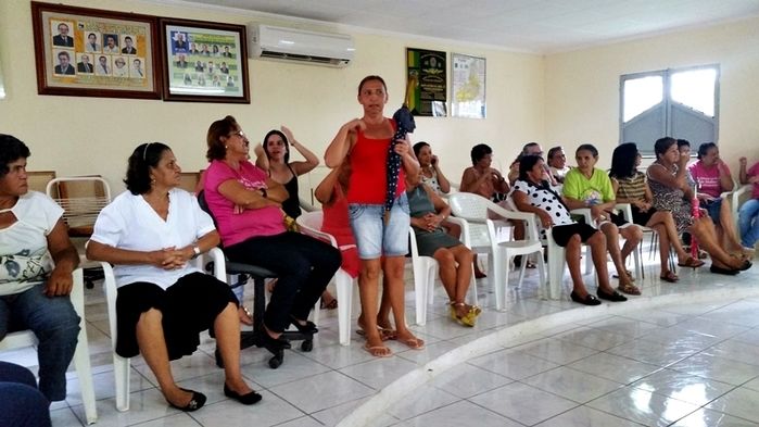 Na sexta-feira 06-03 teve o encerramento da 1ª Semana Social da Mulher com brincadeiras e distribuição de brindes - Imagem 2