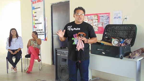 Caravana de teatro Cassimiro côco realiza oficinas de teatro e fazer show em Santo Inácio  - Imagem 8