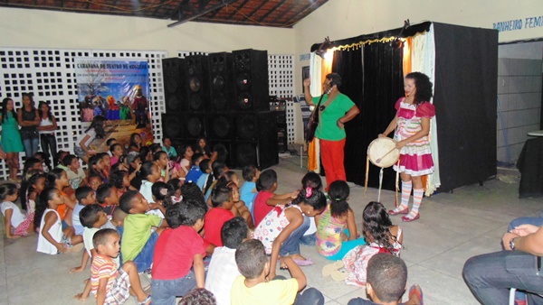 Caravana de teatro Cassimiro côco realiza oficinas de teatro e fazer show em Santo Inácio  - Imagem 48