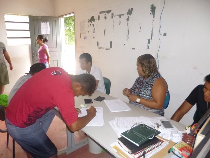 Secretaria de agricultura faz distribuicão de sementes - Imagem 6