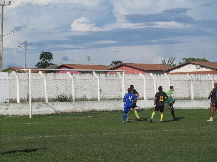Elesbão Veloso empata e fica com quatro pontos no campeonato dos quarentões de Agricolândia - Imagem 11